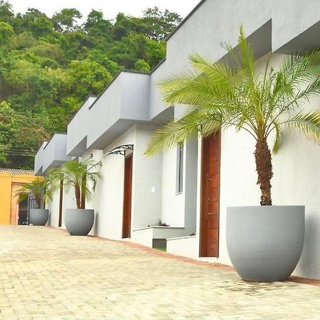 Pousada Familia Bueno Monte Alegre do Sul Esterno foto