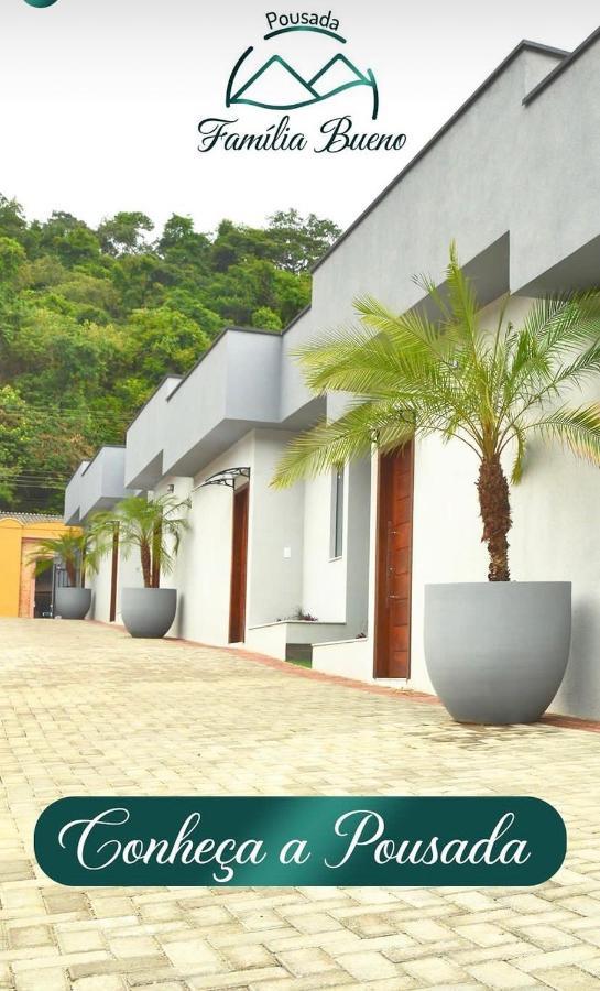 Pousada Familia Bueno Monte Alegre do Sul Esterno foto